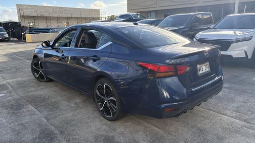 Deep Blue Pearl 2023 Nissan Altima SR FWD