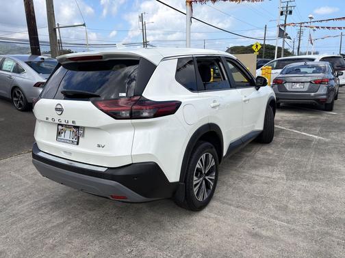 2022 Nissan Rogue SV