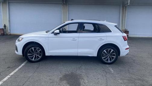2022 Audi Q5 45 S line Premium Plus