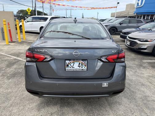 2023 Nissan Versa 1.6 SV