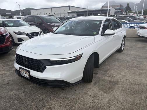 Platinum White Pearl 2023 Honda Accord LX 1.5T