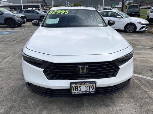 Platinum White Pearl 2025 Honda Accord SE
