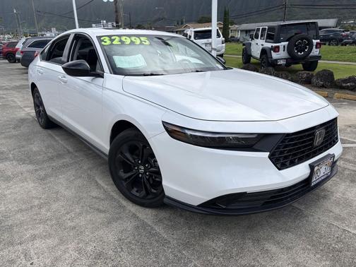 Platinum White Pearl 2025 Honda Accord SE