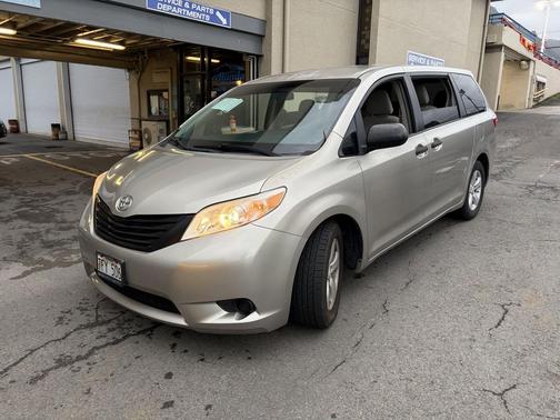 2017 Toyota Sienna SE