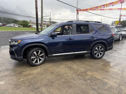 2023 Honda Pilot Touring 8-Passenger