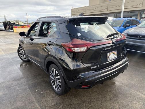 2024 Nissan Kicks SR