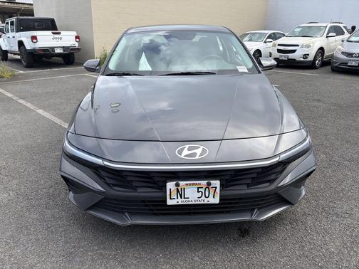 Ecotronic Gray 2024 Hyundai ELANTRA SEL