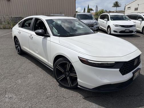 Platinum White Pearl 2023 Honda Accord Hybrid Sport