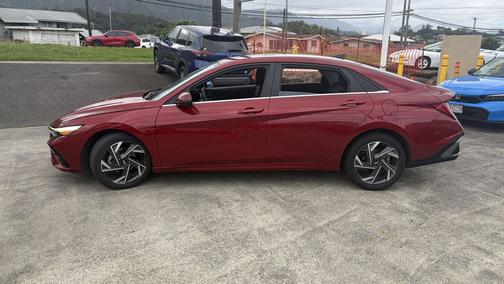 2024 Hyundai ELANTRA Limited