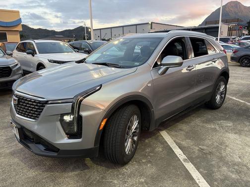 2024 Cadillac XT4 Premium Luxury