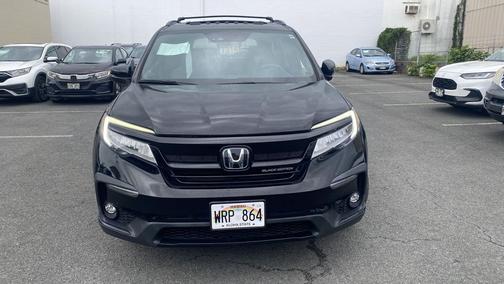 2022 Honda Pilot AWD Black Edition