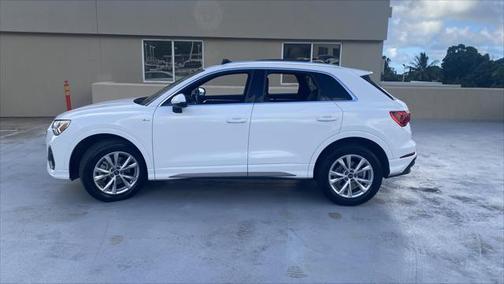 2023 Audi Q3 Premium 45 TFSI S line quattro Tiptronic