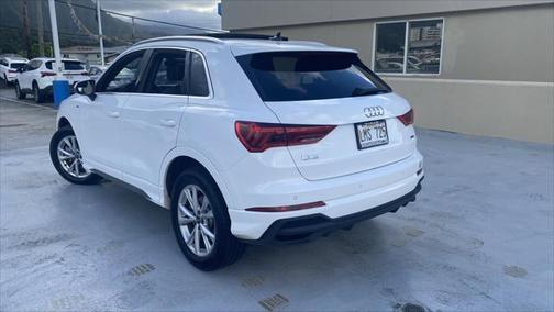 2023 Audi Q3 Premium 45 TFSI S line quattro Tiptronic