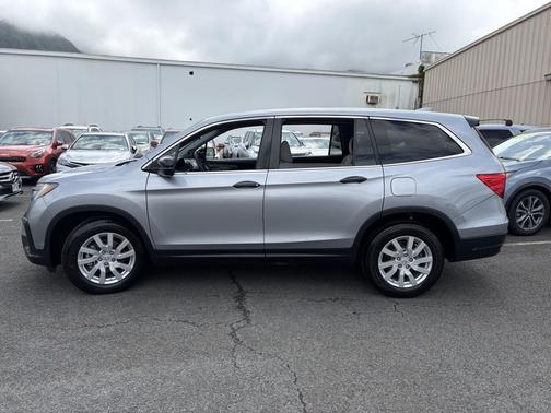 Lunar Silver Metallic 2020 Honda Pilot 2WD LX