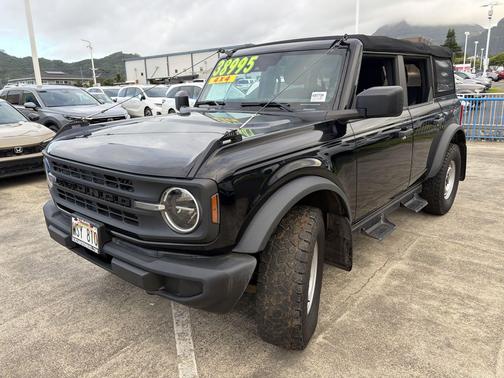 Shadow Black 2022 Ford Bronco Base