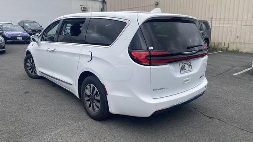 2022 Chrysler Pacifica Hybrid Limited