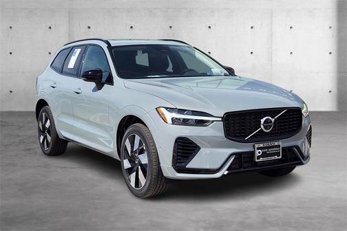2025 Volvo XC60 Plug-In Hybrid T8 Plus