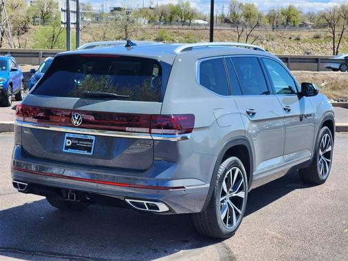 2025 Volkswagen Atlas 2.0T SEL Premium R-Line