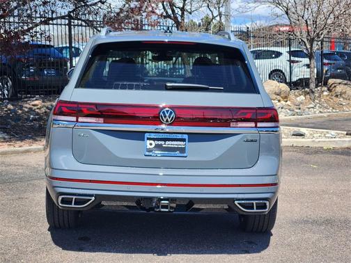 2025 Volkswagen Atlas 2.0T SEL Premium R-Line