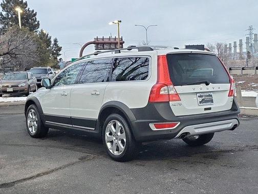 Photo 5 of 31 of 2010 Volvo XC70 T6
