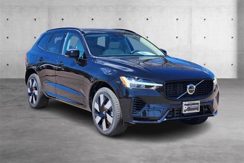2025 Volvo XC60 Plug-In Hybrid T8 Plus