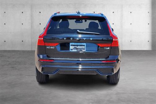 2025 Volvo XC60 Plug-In Hybrid T8 Plus