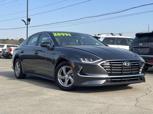Gray 2023 Hyundai SONATA SE