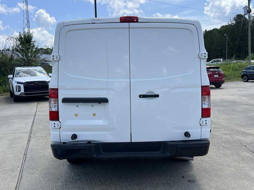 2021 Nissan NV Cargo NV2500 HD SV V6/SV V8