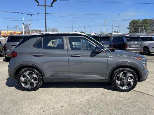 2025 Hyundai VENUE Limited