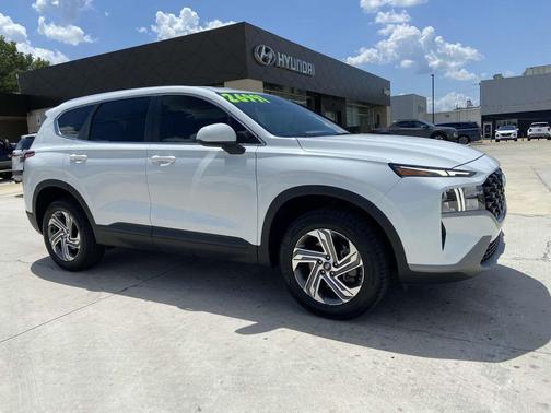 2023 Hyundai SANTA FE SE