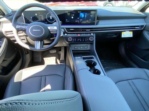 2024 Hyundai SONATA Hybrid Limited