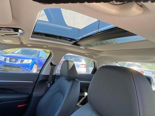 2024 Hyundai SONATA Hybrid Limited