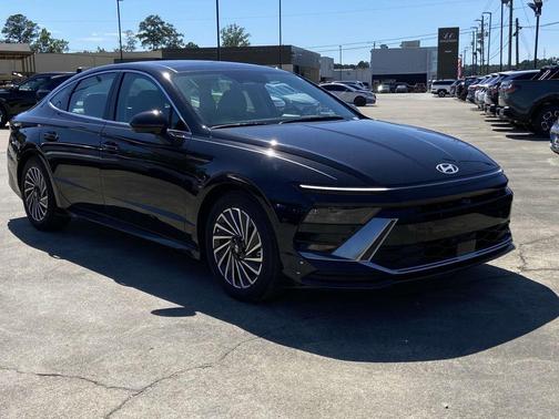 2024 Hyundai SONATA Hybrid Limited