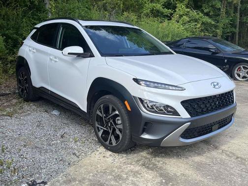 White 2022 Hyundai KONA Limited