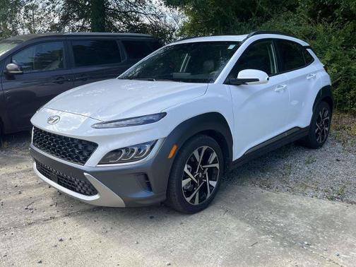 White 2022 Hyundai KONA Limited