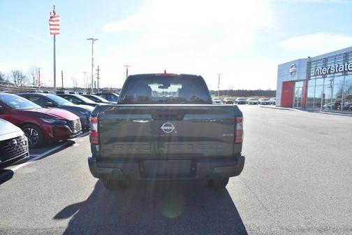 2025 Nissan Frontier SV