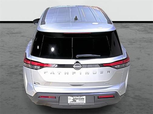 2025 Nissan Pathfinder S