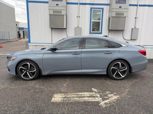 2022 Honda Accord Hybrid 