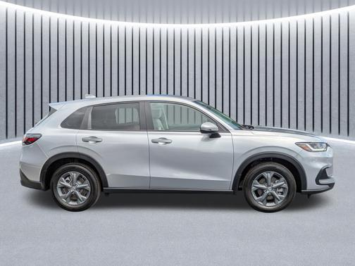 Solar Silver Metallic 2026 Honda HR-V