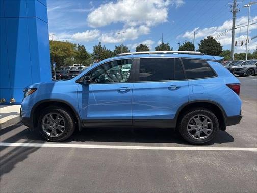 Diffused Sky Pearl 2024 Honda Passport