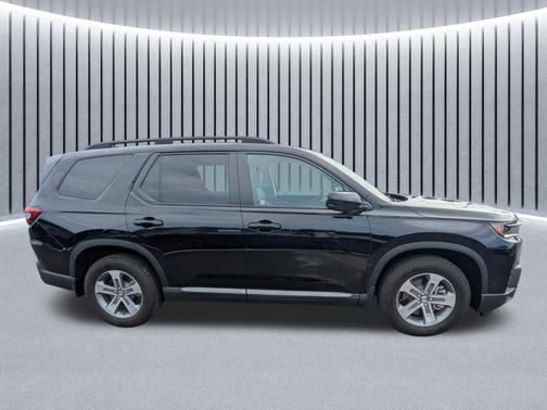 Crystal Black Pearl 2026 Honda Pilot