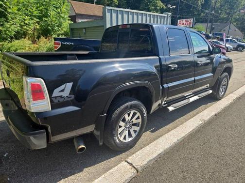 2007 Mitsubishi Raider LS