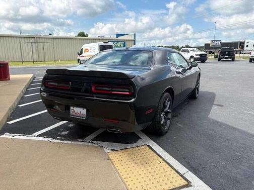 2022 Dodge Challenger SXT