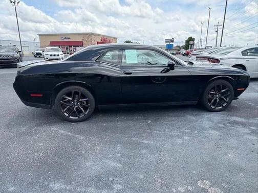 2022 Dodge Challenger SXT