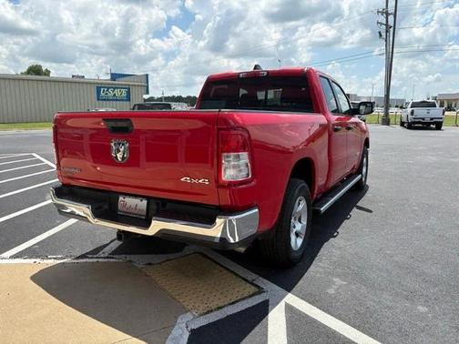 2023 RAM 1500 Big Horn Quad Cab 4x4 64' Box