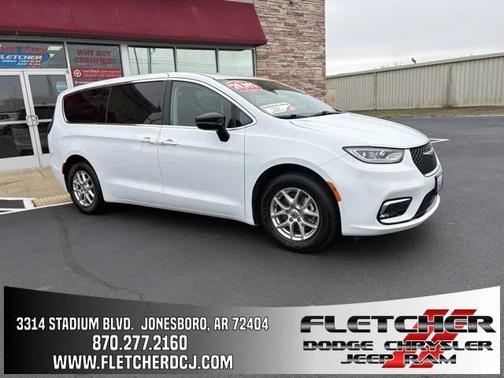 2024 Chrysler Pacifica Touring L