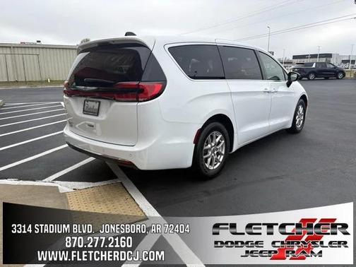 2024 Chrysler Pacifica Touring L