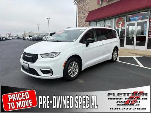 2024 Chrysler Pacifica Touring L