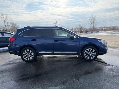 2017 Subaru Outback 2.5i Touring