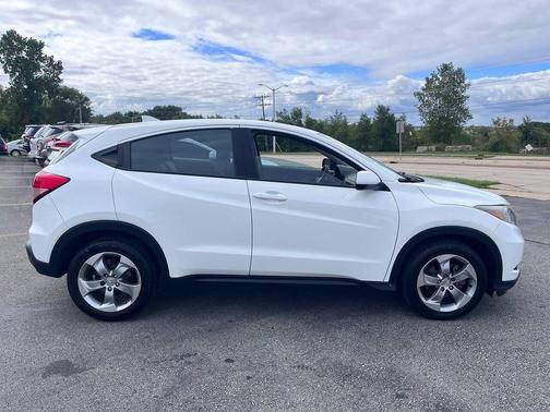 2017 Honda HR-V LX